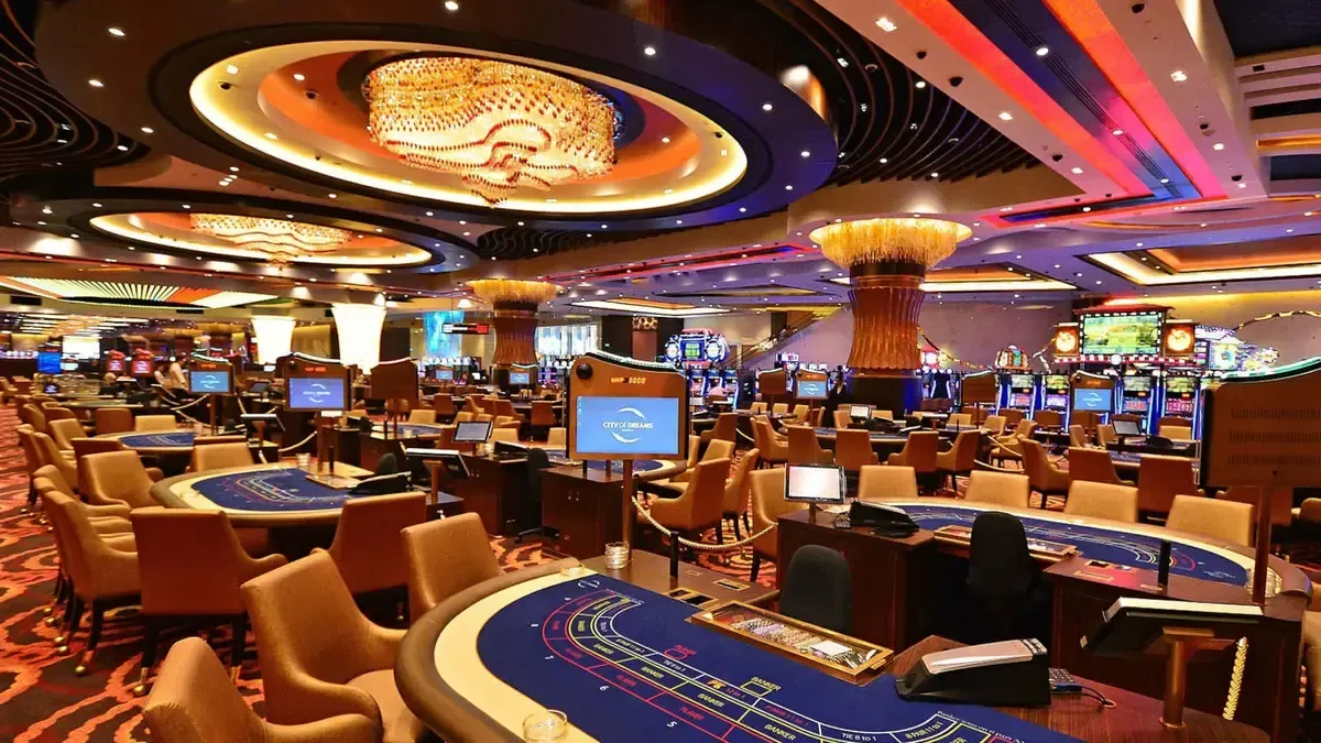 Casino gaming floor